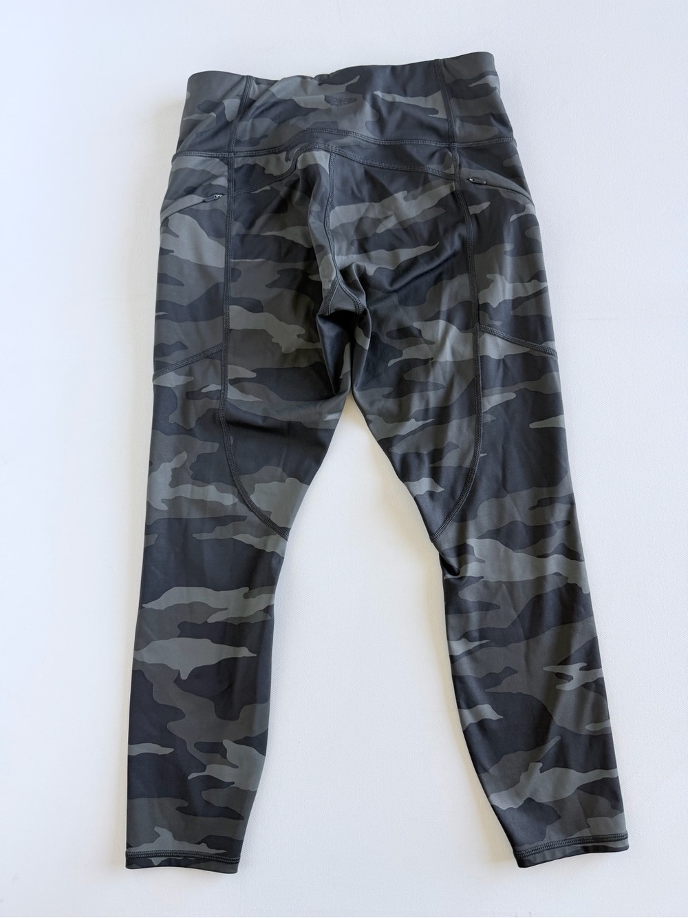 Athleta Camo Contender 7/8 High Rise Pocket Leggings Gray Green SP Small Petite - Picture 3 of 12